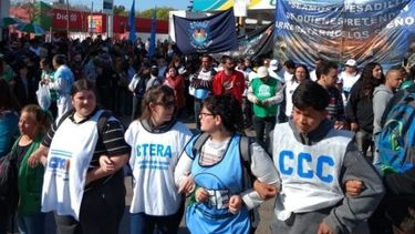 La maestra agredida está muy dolorida y asustada