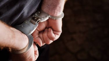 Arresto. El hombre resistió ante la policía