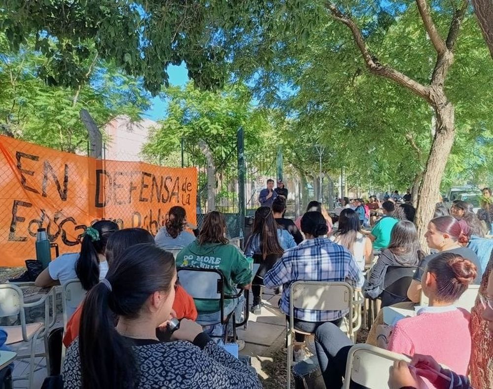 Jornadas de protesta. Piden recuperación de los salarios.