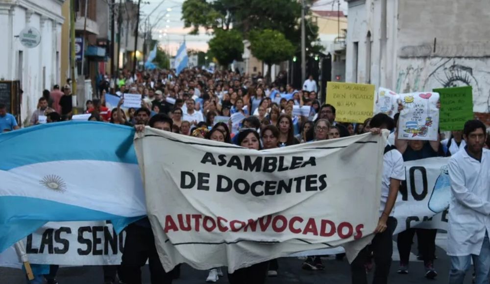 Puja. La disputa entre gremios y autoconvocados se despliega en un contexto de profunda crisis.