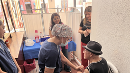 Habilitan puesto de vacunación en el Paseo del Peregrino