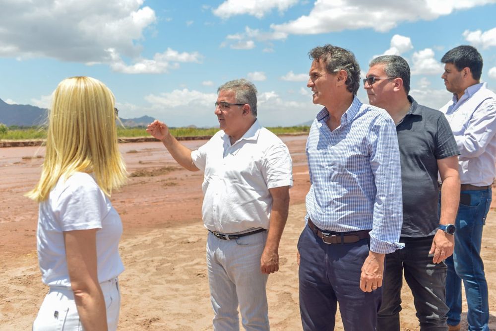 Raúl Jalil y Katopodis recorrieron obras en Tinogasta
