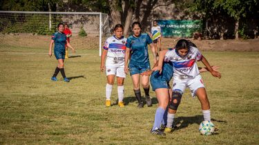 arranco el mundialito de futbol femenino en fray mamerto esquiu