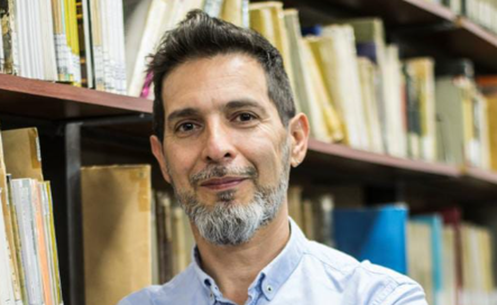 Jorge Alberto Perea. Autor.
