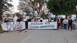 Familiares y amigos marchan por Claudia Leguizamón en Valle Viejo