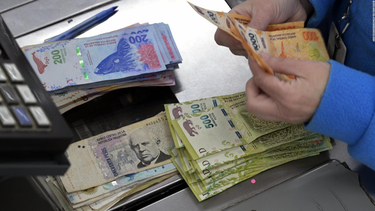sindicalistas y empresarios acordaron un nuevo salario minimo de $47.850