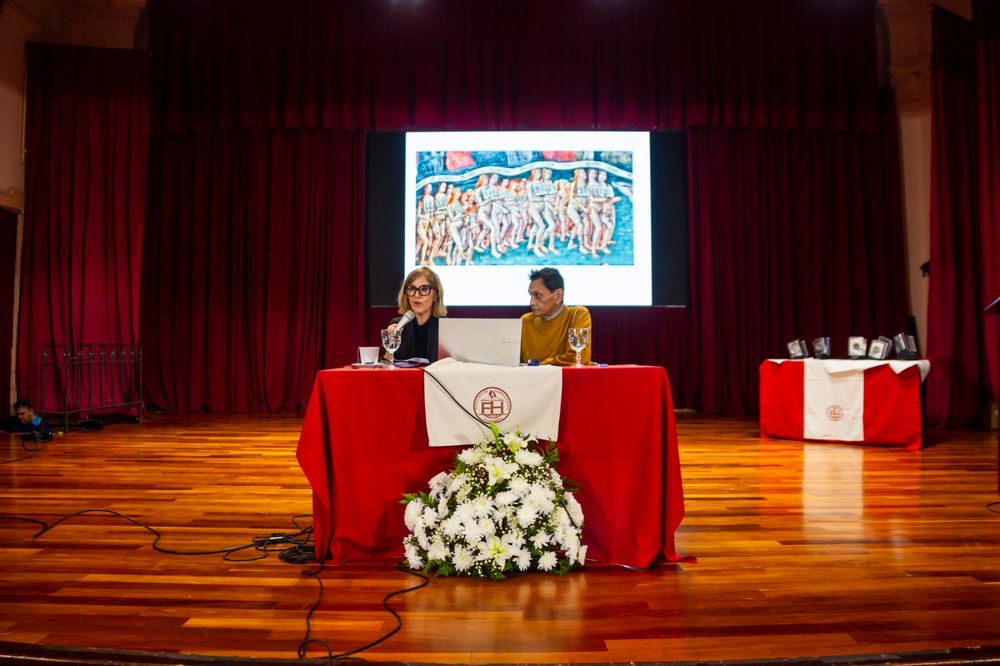 Premios Luis Franco. Negroni dio una conferencia en la UNCA.
