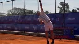 Manu La Serna alcanzó la medalla de plata en dobles