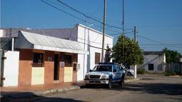 Policía agredió a su ex novia en un boliche y terminó detenido