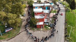 Me matan si no trabajo, y si trabajo me matan Me matan si no trabajo, y si trabajo me matan