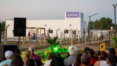 se inauguro el complejo social y deportivo de las tejas