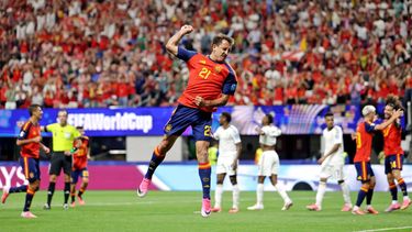 espana goleo a austria y mantiene el arco invicto