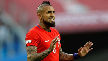 ¿llega vidal a boca?: arturo se emociono con el llamado