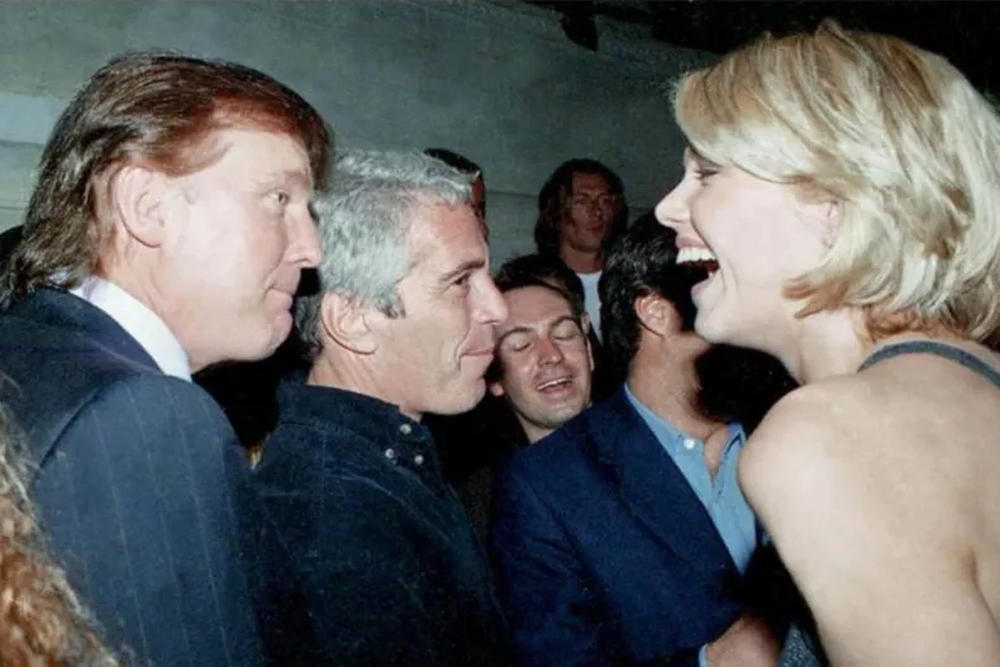 Trump junto a Epstein y la modelo Ingrid Seynhaeve.