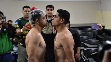 Central. Corzo y el venezolano González, uno de los combates del festival de esta noche.