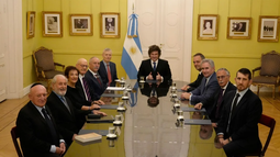 Milei se mostró junto a Adorni antes de viajar a Estados Unidos Milei se mostró junto a Adorni antes de viajar a Estados Unidos