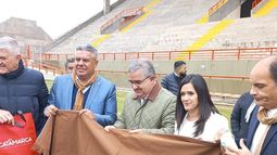 Claudio Tapia recorrió el Estadio Bicentenario