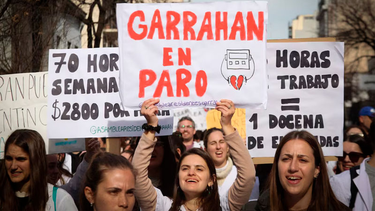trabajadores del garrahan advierten que el aumento anunciado incluye solo al 10% del personal