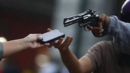 Fue madre hace tres meses y la arrestaron por un asalto