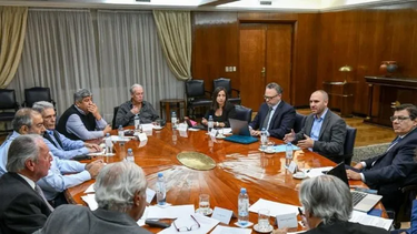 gobierno, uia y cgt acuerdan adelantar todas las paritarias