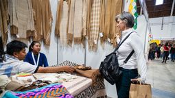 La artesanía catamarqueña vuelve a ser protagonista en la Fiesta del Poncho