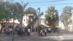 Arde Andalgalá: empleados que fueron dados de baja tomaron la municipalidad