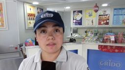 Encapuchados asaltaron una heladería