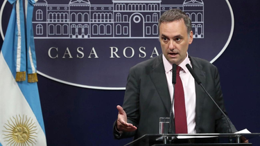 El Gobierno eliminó 695 cargos en la DGI y mostró que había un gimnasio en ARCA