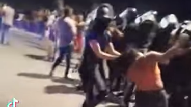 Denuncian violencia policial a la salida de un boliche.&nbsp;