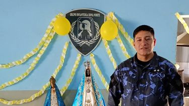 valle viejo: un policia le salvo la vida a un bebe que se habia broncoaspirado