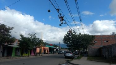 Armados con piedras y un cuchillo intentaron asaltar a un comerciante