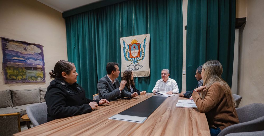 Gobierno y municipio articulan la ejecución de obras de agua, energía e infraestructura vial