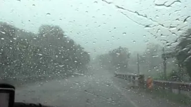 Continúa el alerta por tormentas para el Oeste provincial