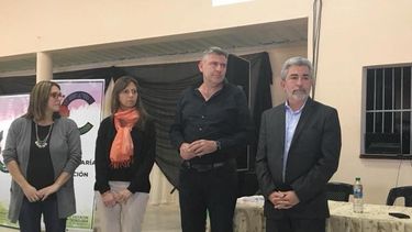titularizarian a docentes que ya no puedan concursar