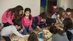 Taller de arte para niños en la Terminal de Ómnibus