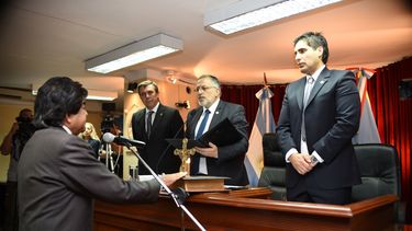 Por unanimidad, ratificaron la continuidad de Solá Jais y Vera