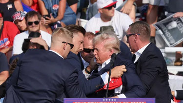 le dispararon a donal trump mientras daba un discurso