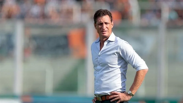 Huracán presentó a Facundo Sava como su nuevo entrenador.