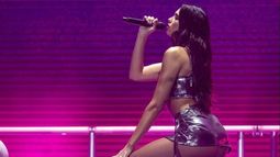 Dua Lipa y su baile erótico