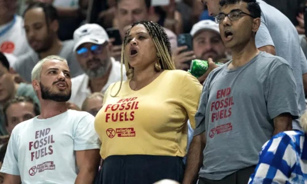 Ambientalistas interrumpieron en partido de semifinal del US Open