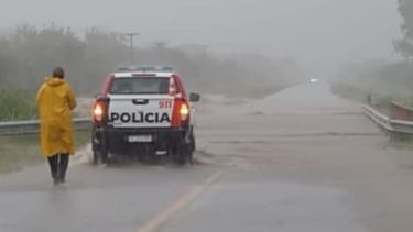 crecida de rios provoca cortes en rutas provinciales