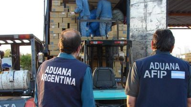 Fuerte rechazo de trabajadores aduaneros a la disolución de AFIP: Viola la Constitución