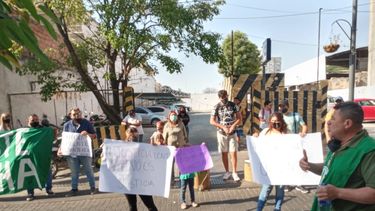 Protesta de cesanteados en la Corte de Justicia