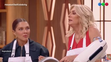 fuerte cruce entre yanina latorre y sofia la reni gonet