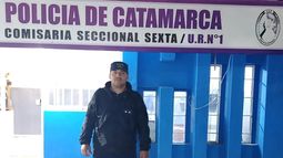Un policía le salvó la vida a un bebé de 15 días tras una broncoaspiración Un policía le salvó la vida a un bebé de 15 días tras una broncoaspiración