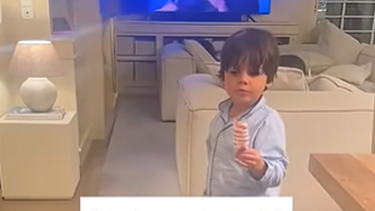 la picara respuesta de un nene que agarro un helado sin permiso de su papa