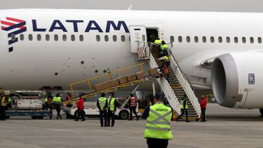 Falleció un piloto en un vuelo de Latam