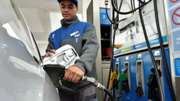 Estacioneros advirtieron que los combustibles seguirán subiendo en los próximos meses