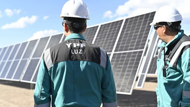 MAEMA firma acuerdos con YPF Luz para desarrollar proyectos de energía solar