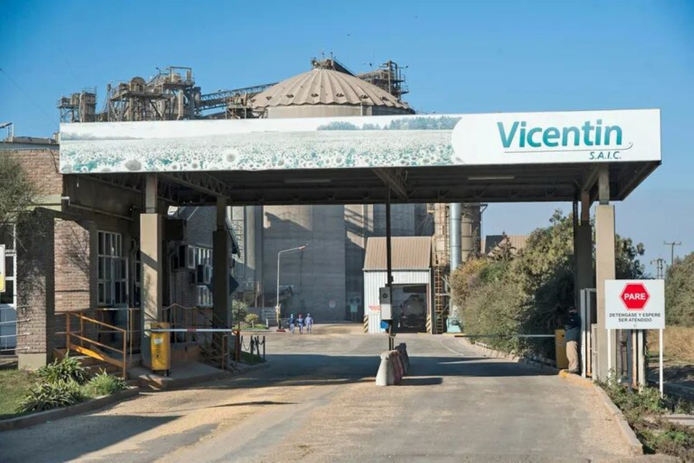 Detuvieron a dos ex altos directivos de Vicentín tras una veintena de allanamientos